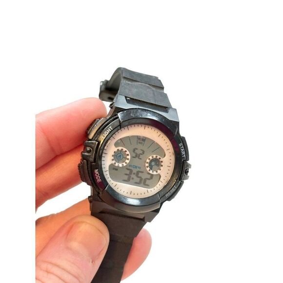 Accurian Digital Sport Watch With Black Rubber Strap & Stainless Steel Back - Picture 7 of 9